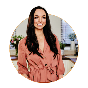 Nichola Ludlam-Raine circle pop-out